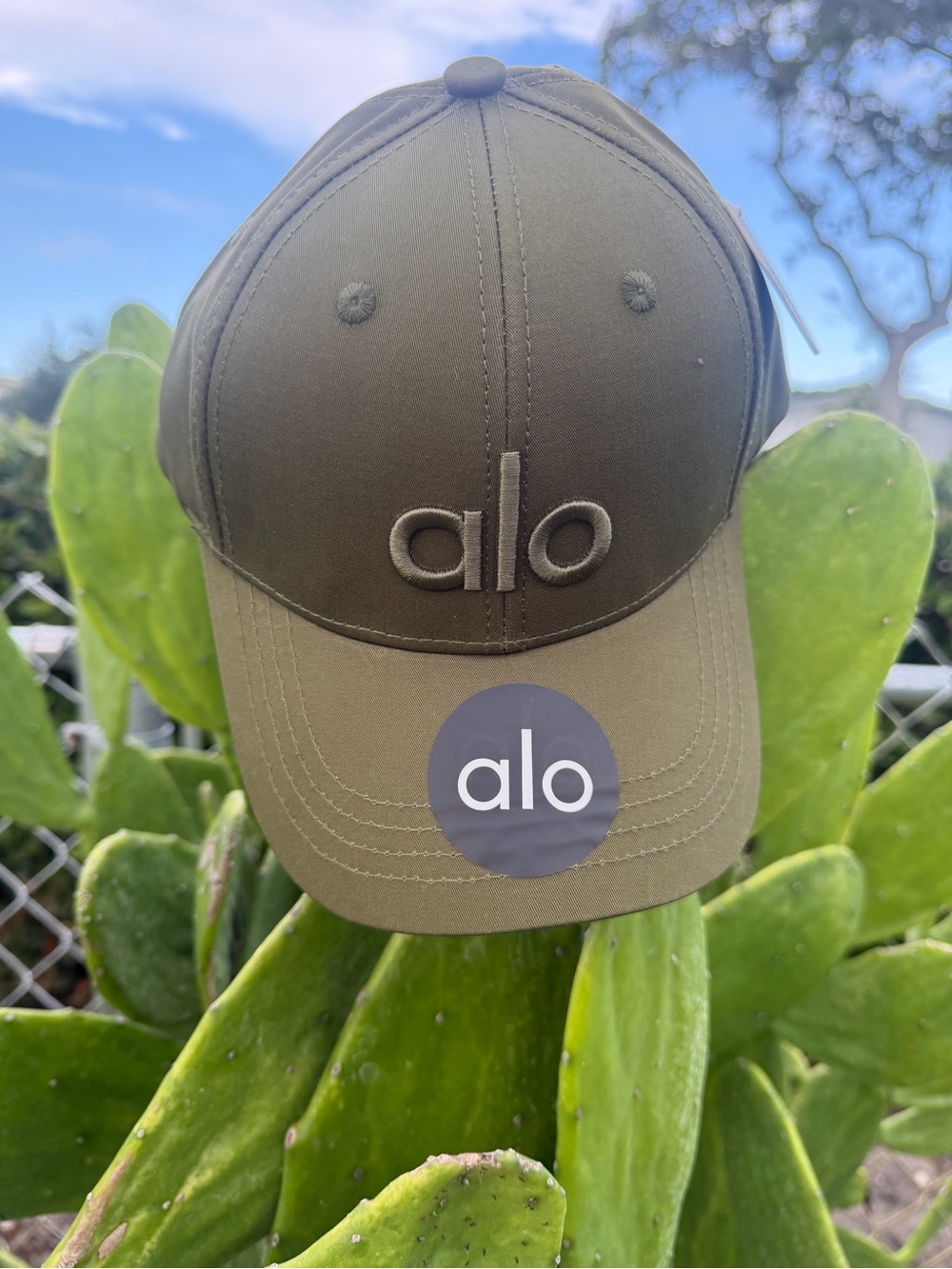 ALO Yoga Olive Green Off Duty Logo Baseball Cap - Picture 13 of 14